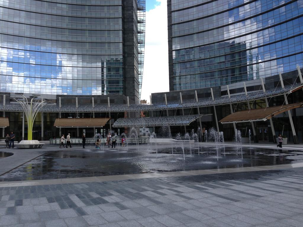 Kibilu - Via Confalonieri - Stazione Garibaldi - Zona Isola Milano Phòng bức ảnh