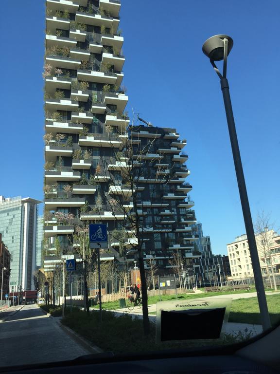 Kibilu - Via Confalonieri - Stazione Garibaldi - Zona Isola Milano Phòng bức ảnh